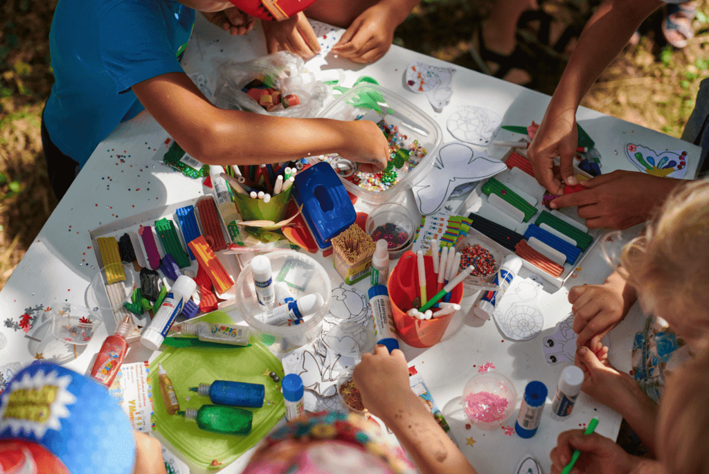 Den dětí plný her a zábavy pro celou rodinu - areál Rosmarina v Praze. Den dětí 2025 Praha