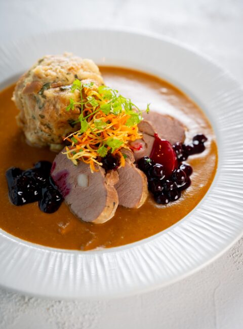 Hovězí svíčková na smetaně